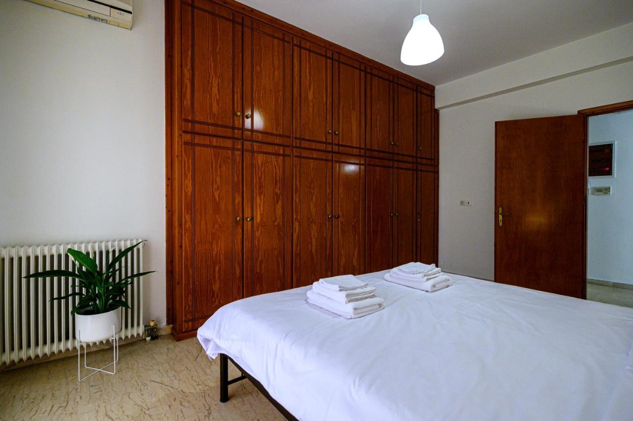 Oliva Apartment Kalamata Exterior photo